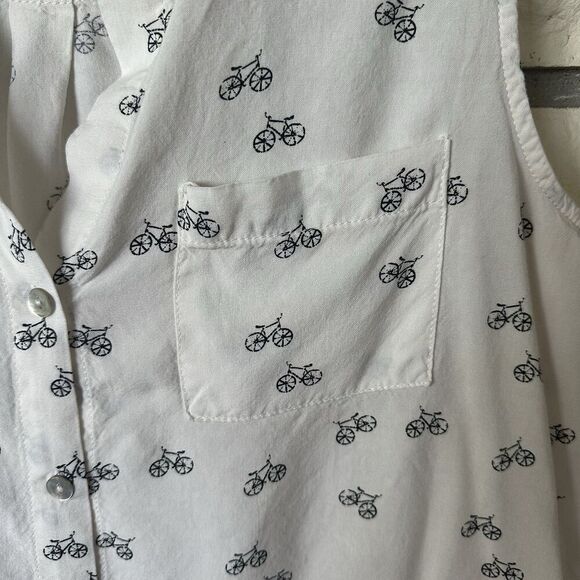 Just Living Sleeveless Blouse Sz M White Button Front Bicycle Print Summer Rayon - Picture 3 of 6